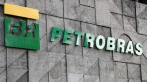 Petrobras (PETR3;PETR4) assina acordo