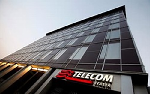 Telecom Italia autoriza negociações