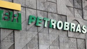 Petrobras vende 2 campos de petróleo no Ceará