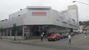 DM compra 100% da carteira de crédito dos clientes do Ourinhos Hipermercado