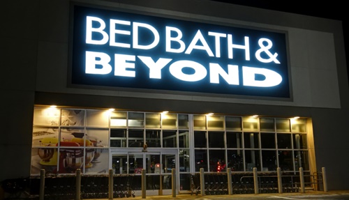 Bed Bath & Beyond tenta levantar US$ 1 bi
