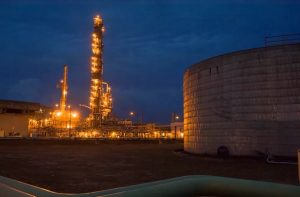 Cade dá mais prazo para Petrobras vender a refinaria Lubnor no Ceará