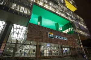 Petrobras avalia investimentos em usinas eólicas e solares fotovoltaicas
