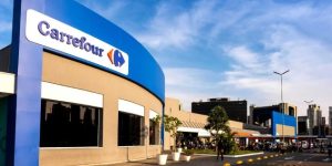 1 2 bilhões: O estouro dos cofres do Carrefour