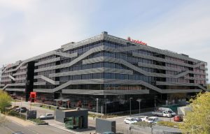 Apollo Global e JB Capital devem entrar na disputa pela Vodafone