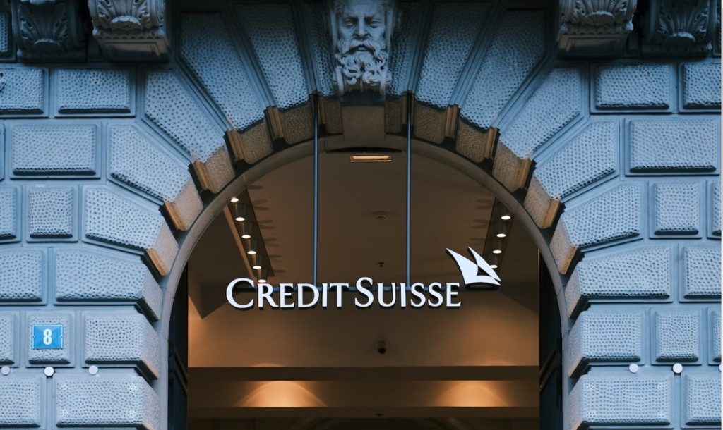 Pátria e Vinci avançam na disputa por ativos do Credit Suisse