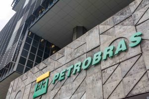 Petrobras perde R$ 32 bi em valor de mercado