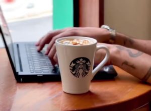 SouthRock busca R$ 100 milhões em DIP enquanto tenta repassar Starbucks
