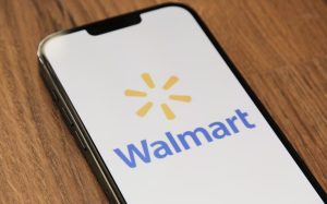 Walmart compra fabricante de TVs de olho em competição com Amazon