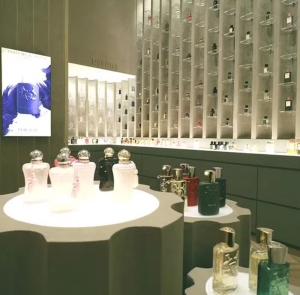 Leste compra 49% da distribuidora de perfumes de luxo Prestige Cosméticos